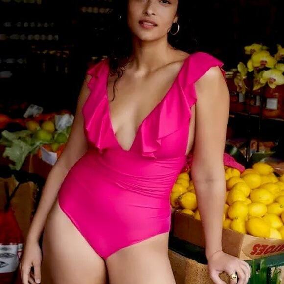 J.Crew Size 18 NWT Ruched Ruffle One-Piece Swimsuit Fuchsia Pink Beach Summer - Picture 1 of 2